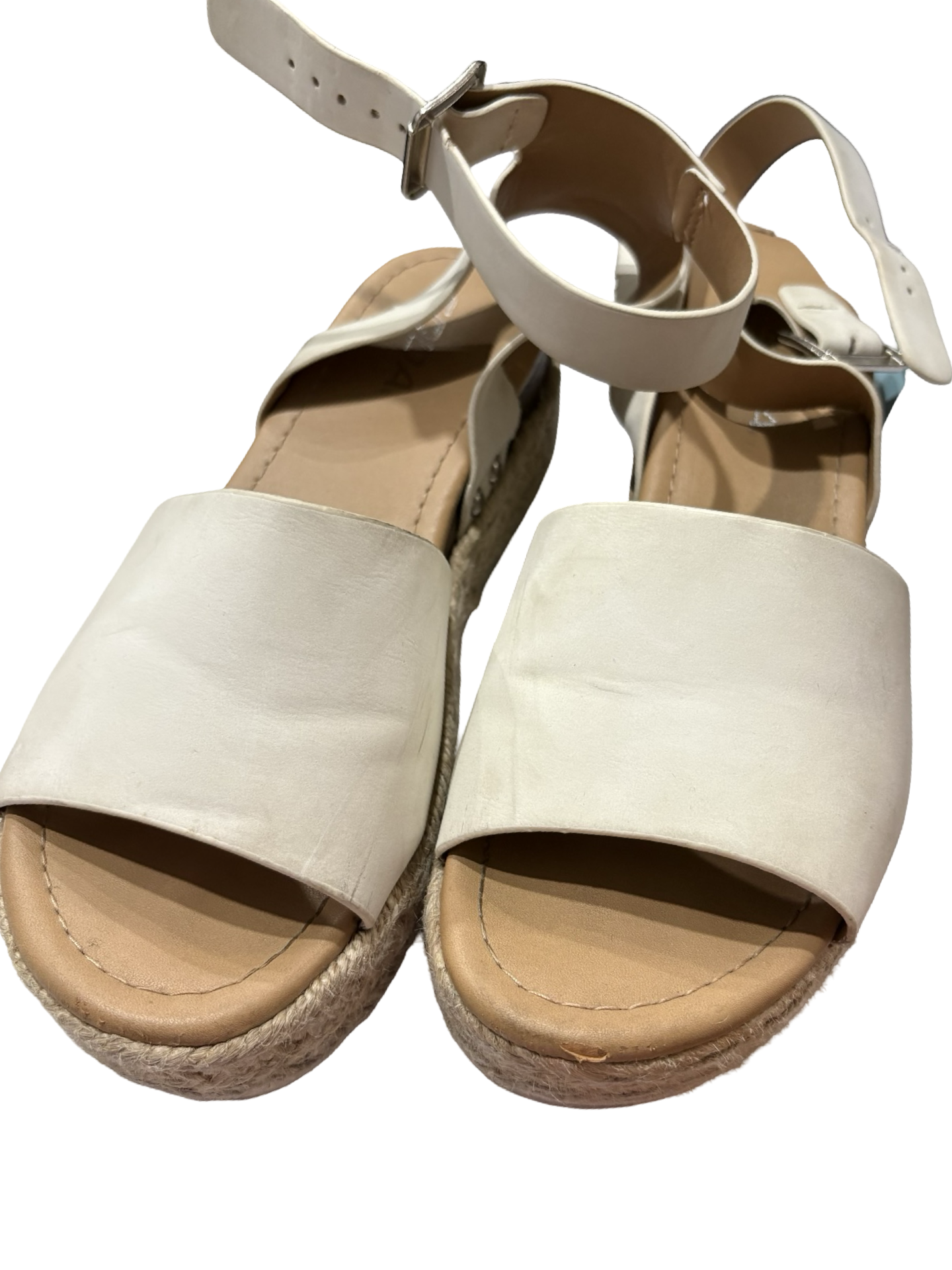 Women’s sandals size 8