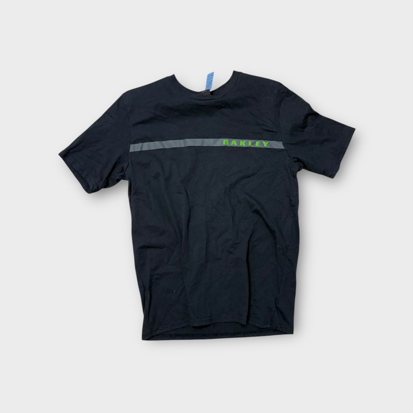 Mens medium oakley shirt