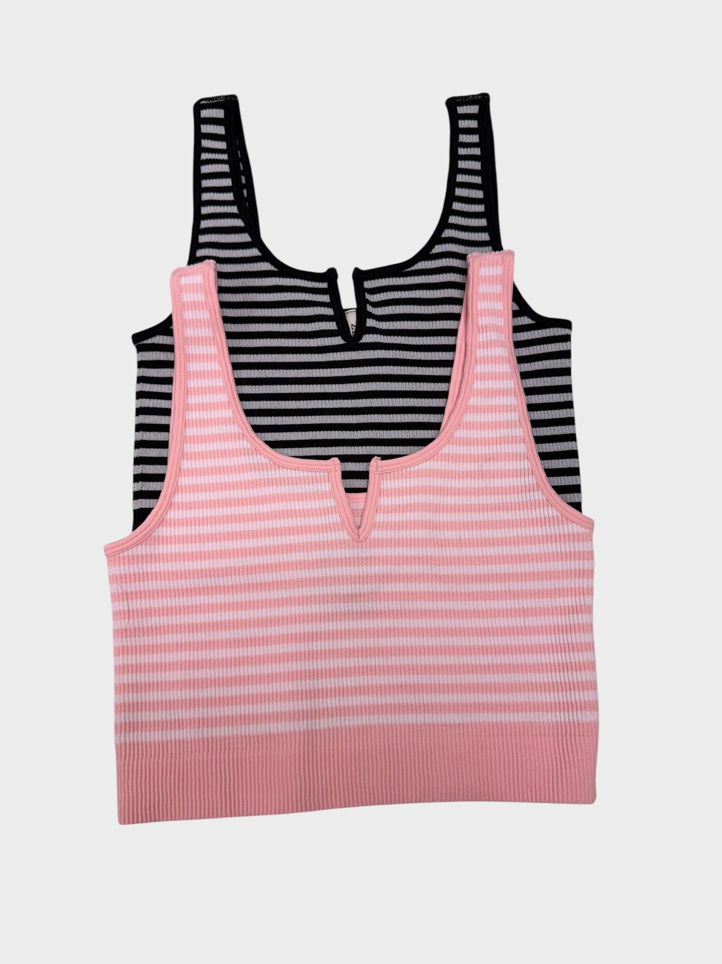 Women’s L/XL tank bras