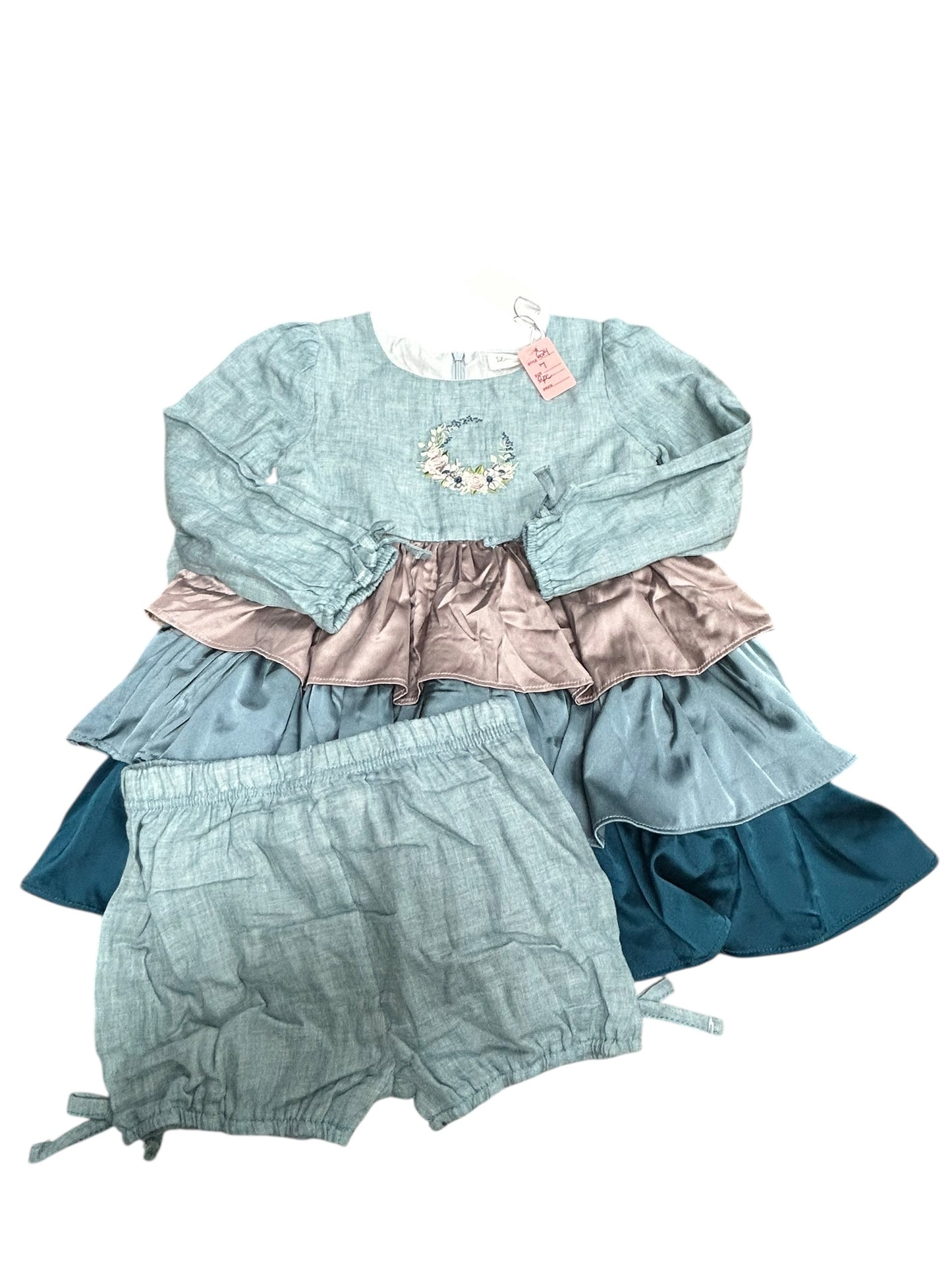 Evies Closet NWT 2 pc sz 7