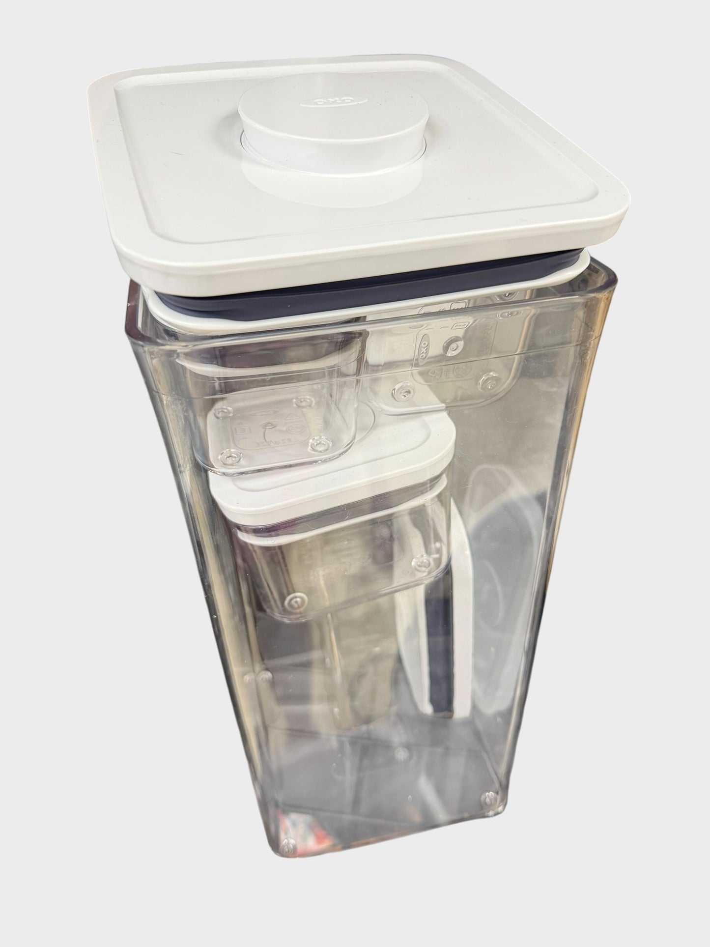 Storage canisters