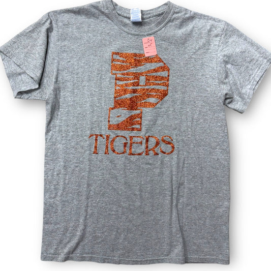 Women’s tee- medium