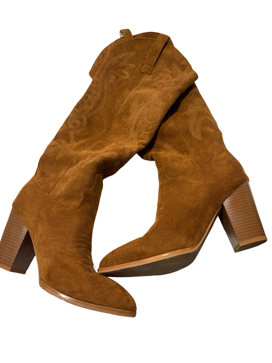 Women’s knee high boots size 8