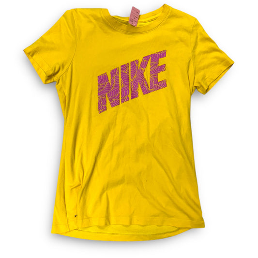 Women’s Nike tee- small