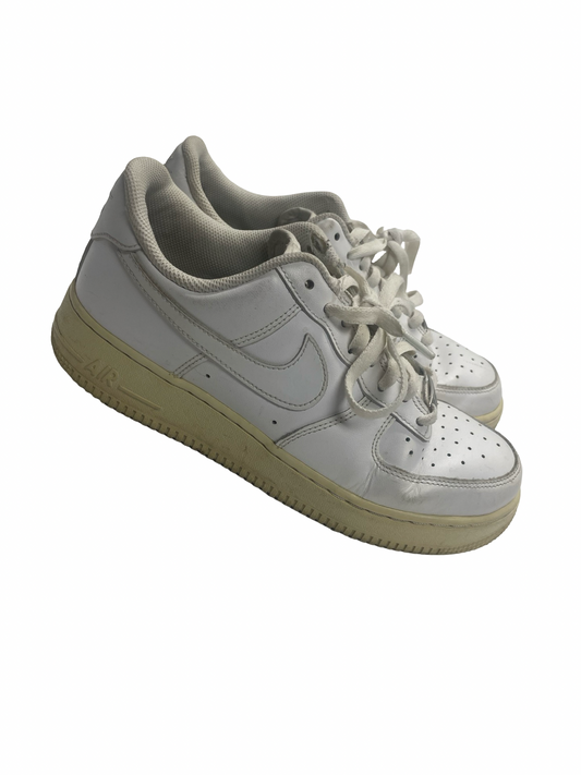 Women’s 9 Nikes