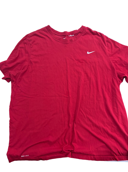 Men’s 4XL Nike shirt