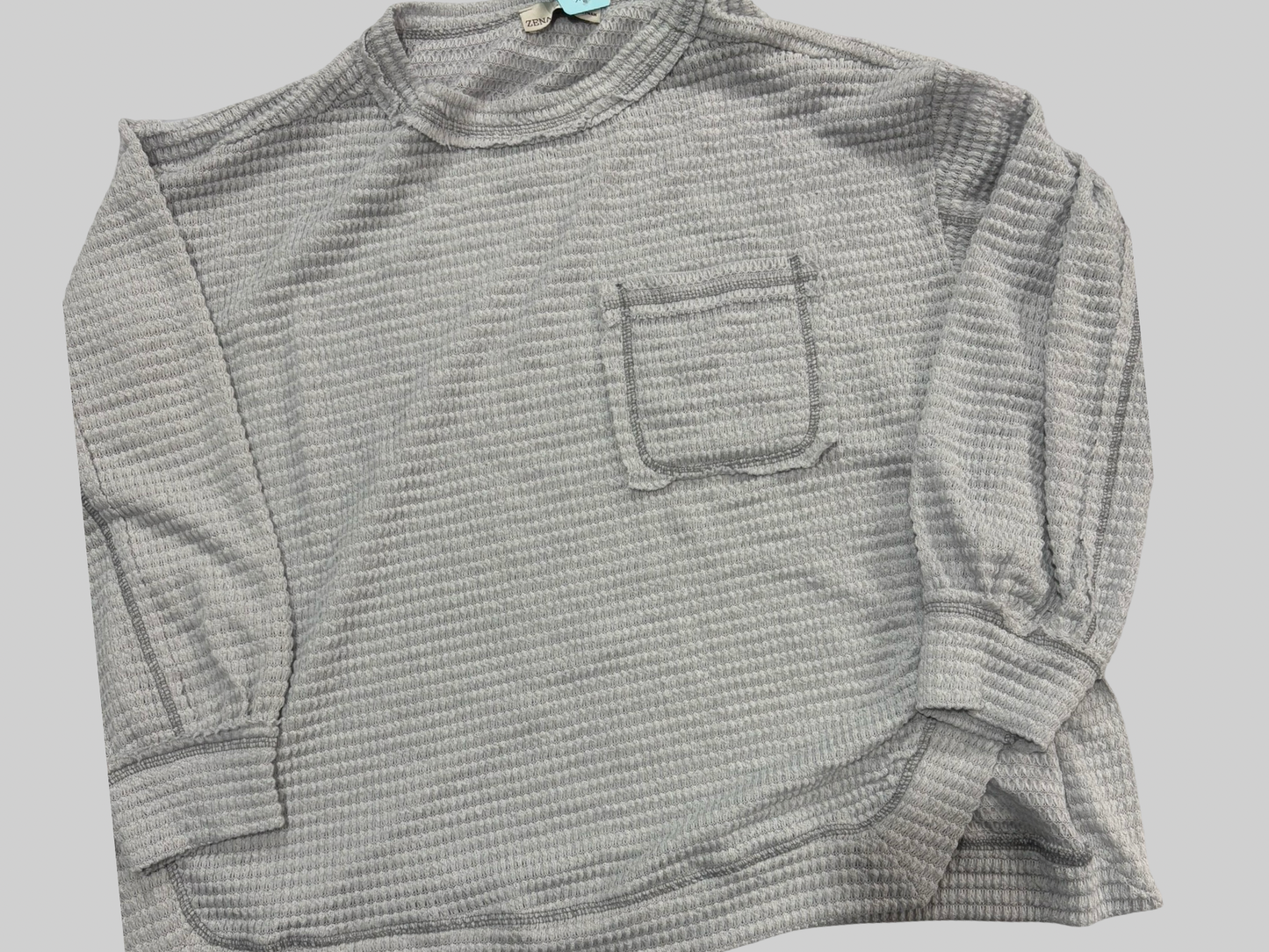 Women’s L/XL Zenana top ( New)