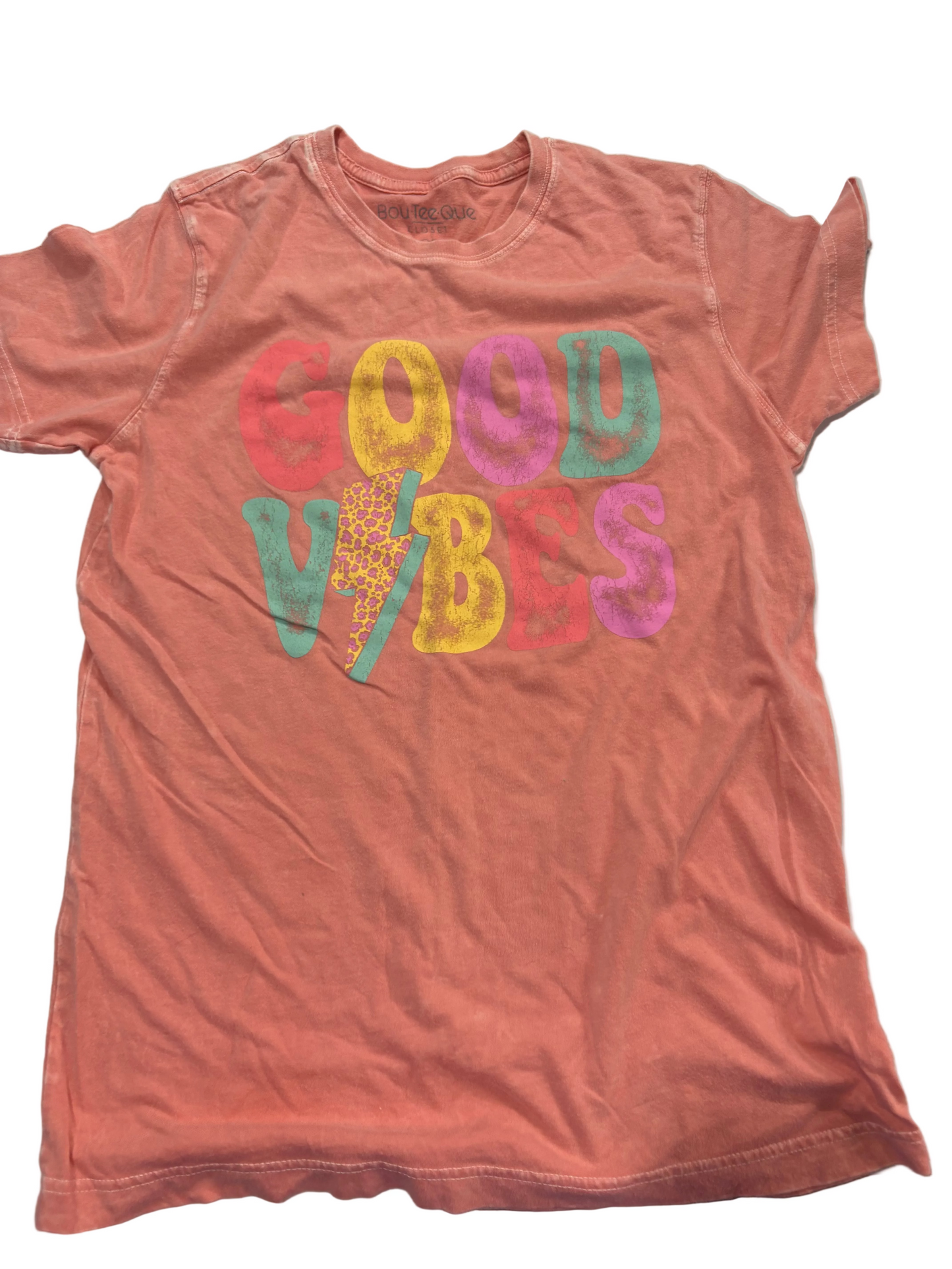 Women’s graphic tee size small