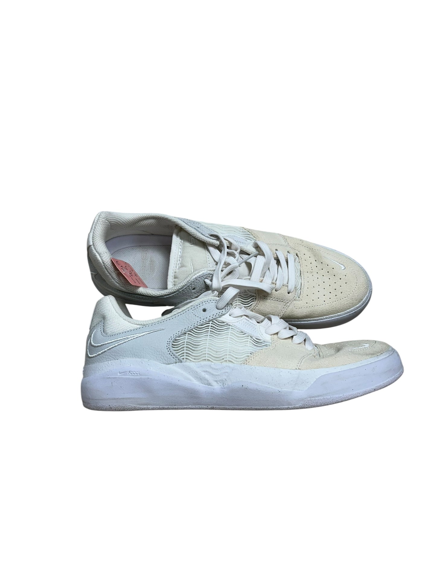 Mens 9.5 Nikes