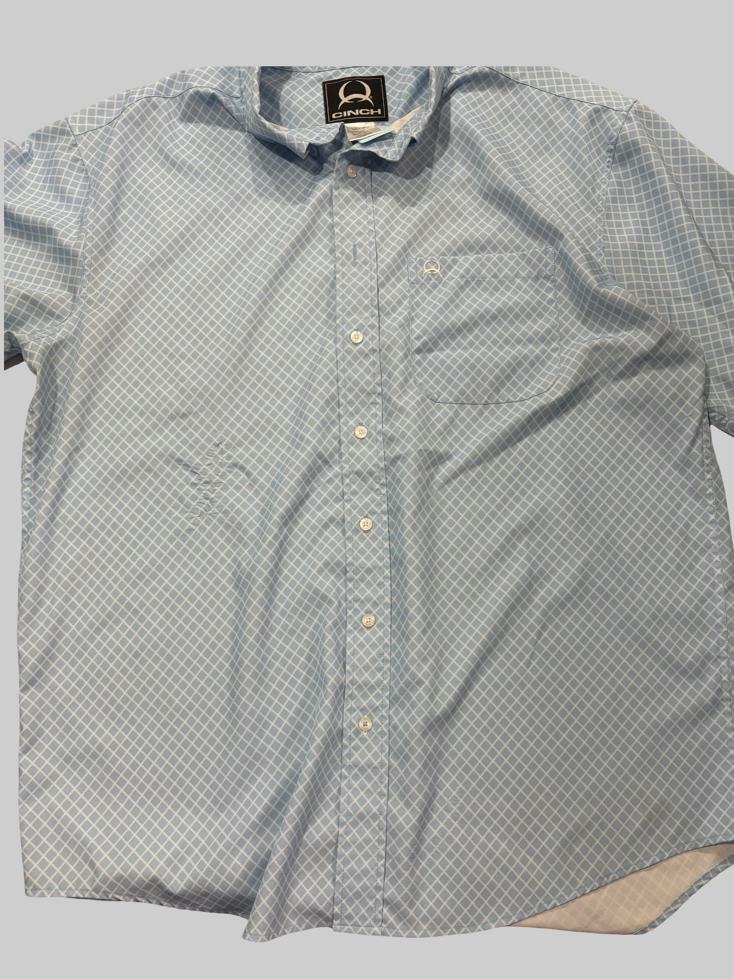 Men’s XL cinch brand , small spot