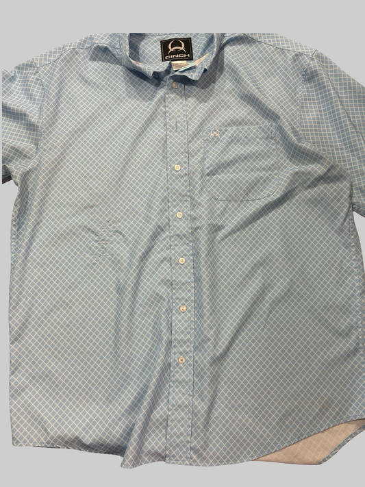 Men’s XL cinch brand , small spot