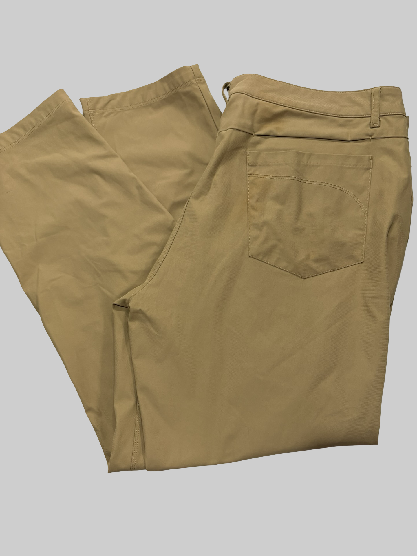 Men’s Fabletics lightweight 40/32