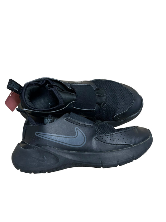 Boys 5Y Nike Shoes