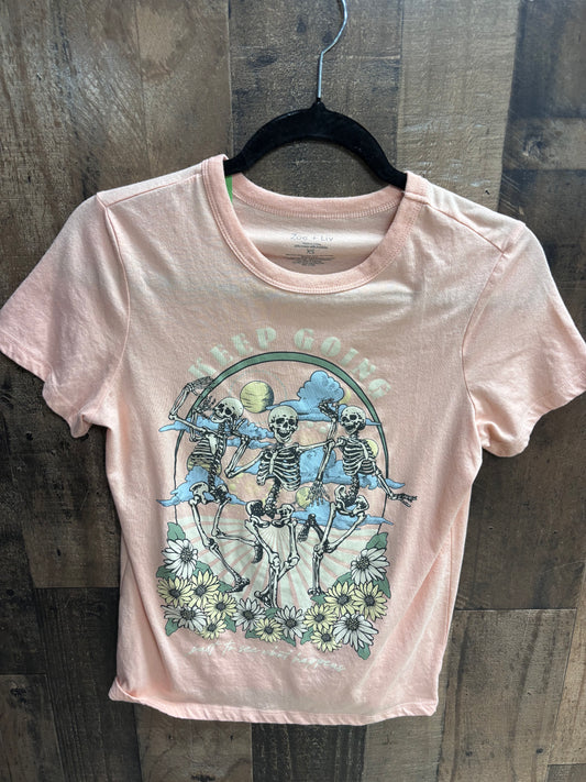 Women’s xs graphic shirt