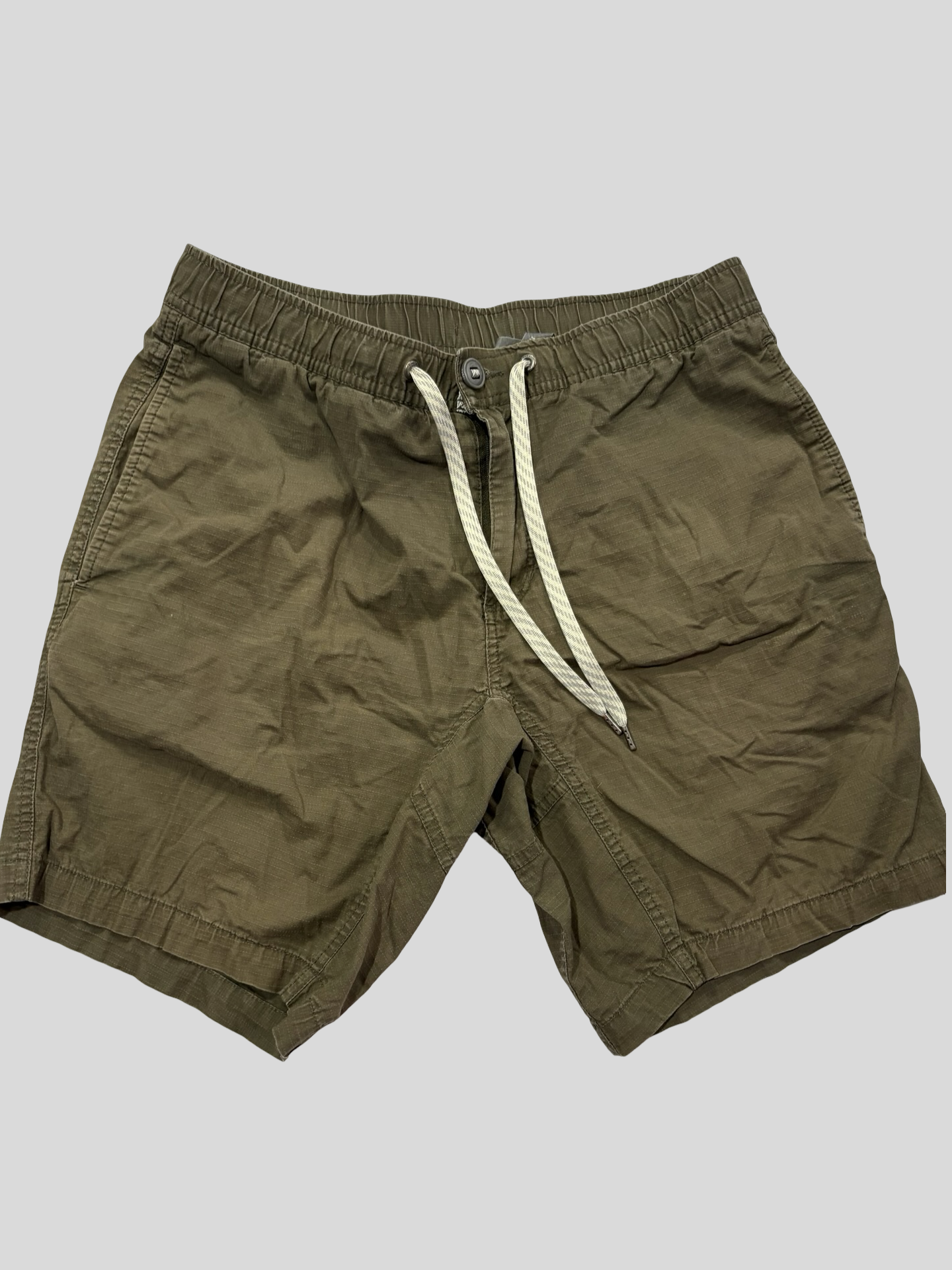 Men’s medium vuori shorts