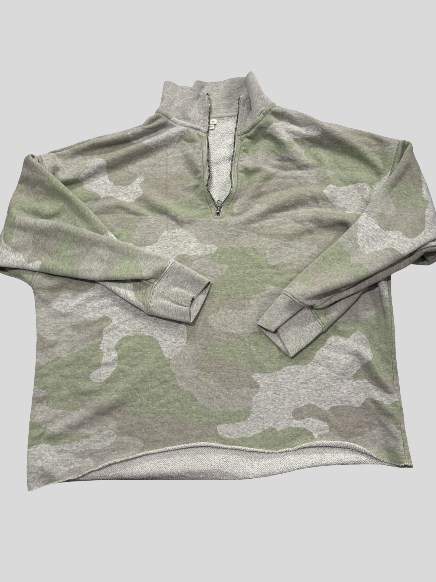 Women’s Aerie size medium ( small stain on sleeve )