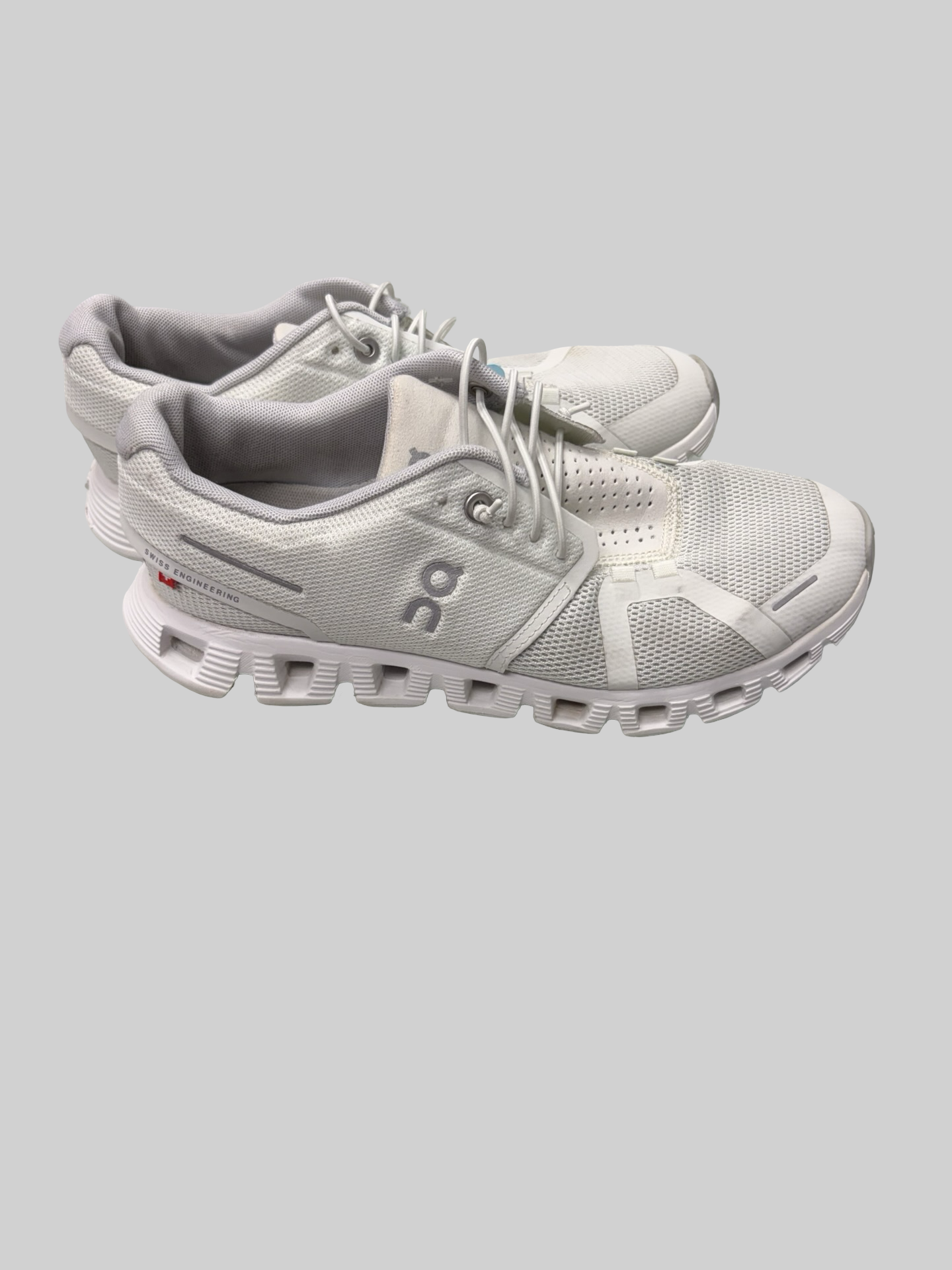 Women’s On Clouds size 7