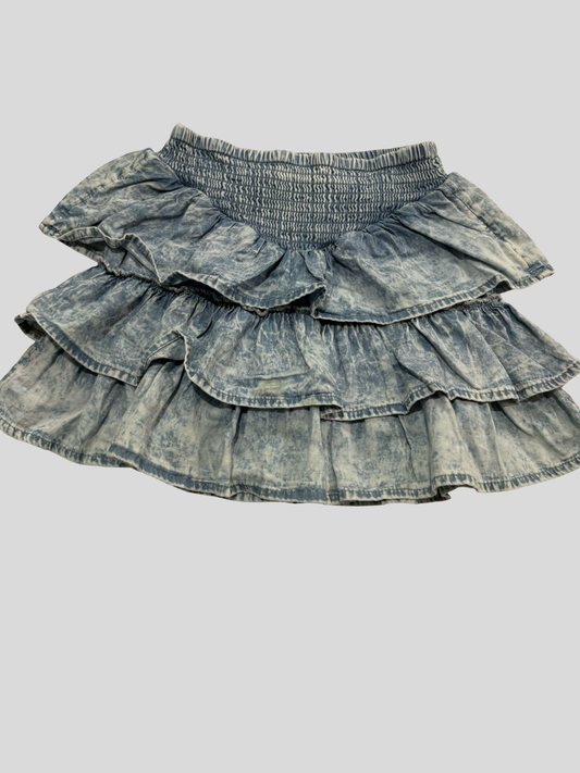 Girls skirt size 5 small stain
