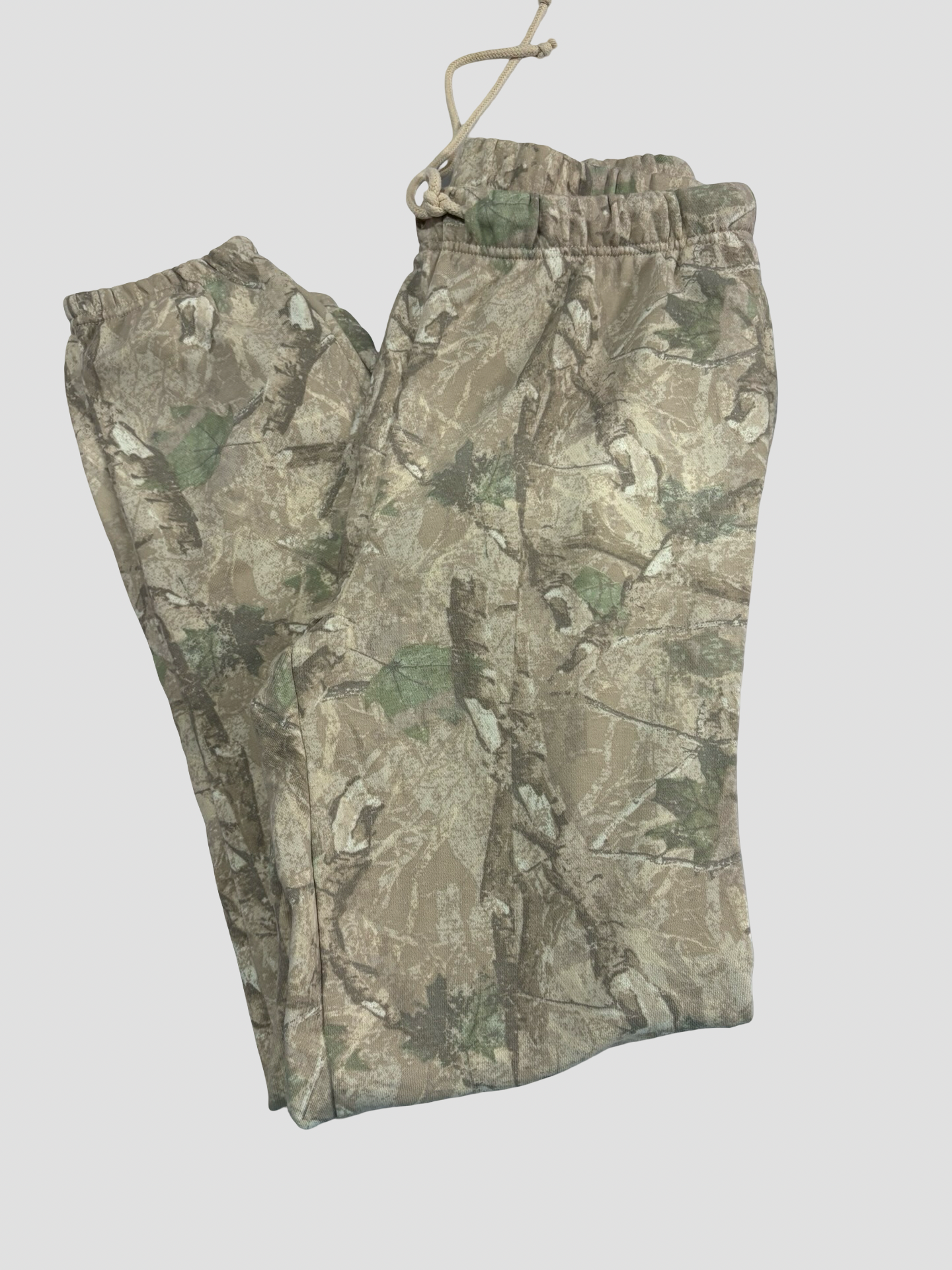 Women’s small camo sweats NWT