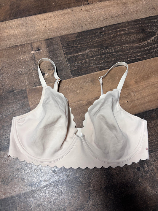 Women’s 34DD bra