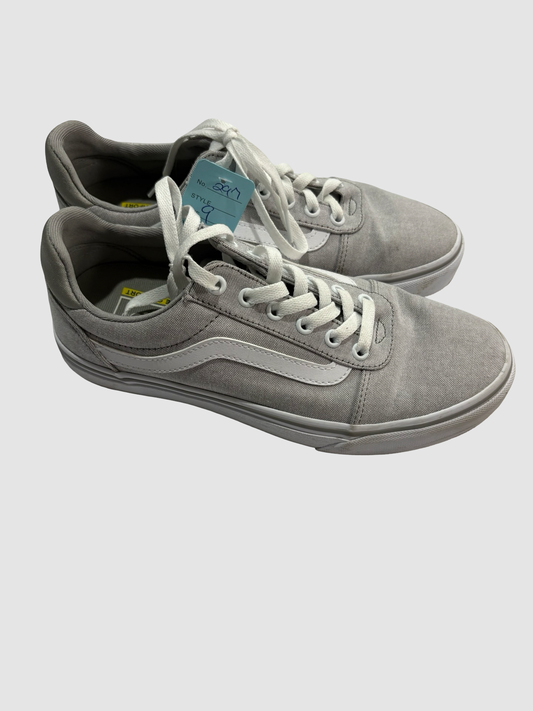 Women’s vans size 9