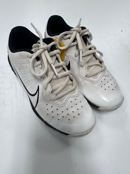 Nike cleats 2Y