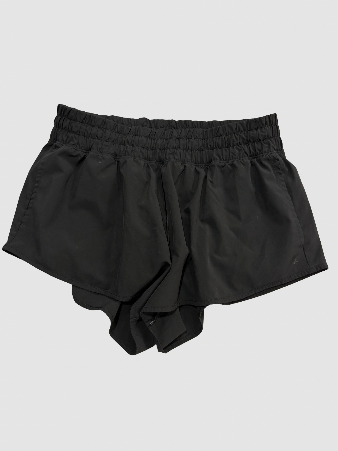 Women’s medium aerie shorts