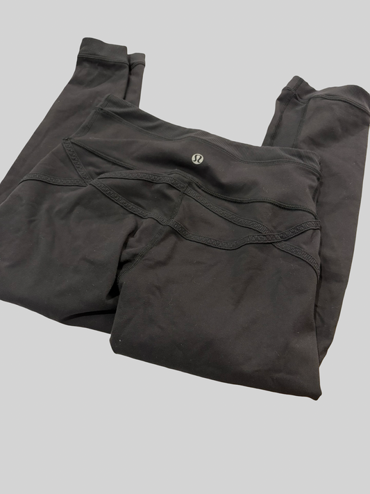 Women’s size 4 Lululemon capris