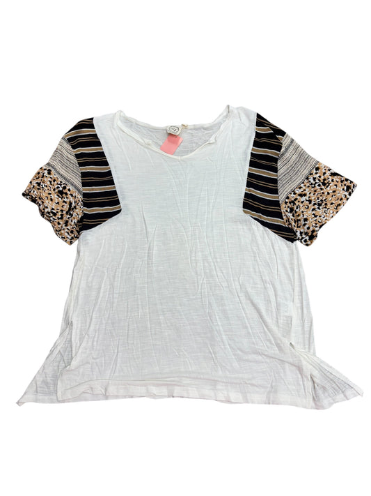 Women’s medium blouse