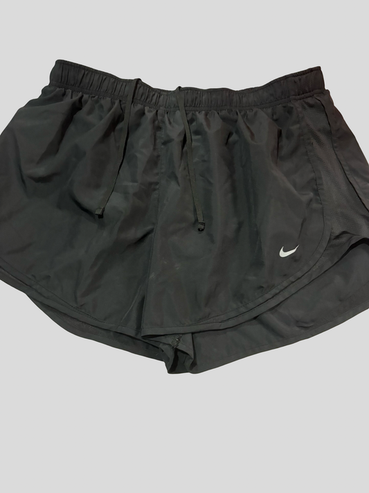 Women’s XL Nike shorts