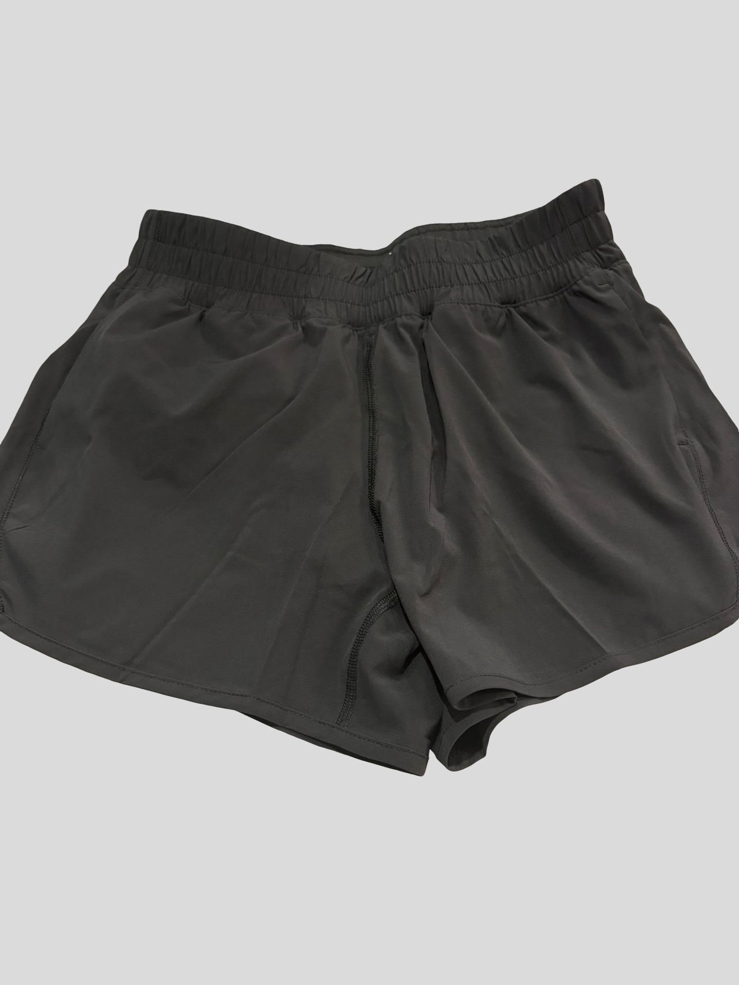 Women’s size medium shorts NWT