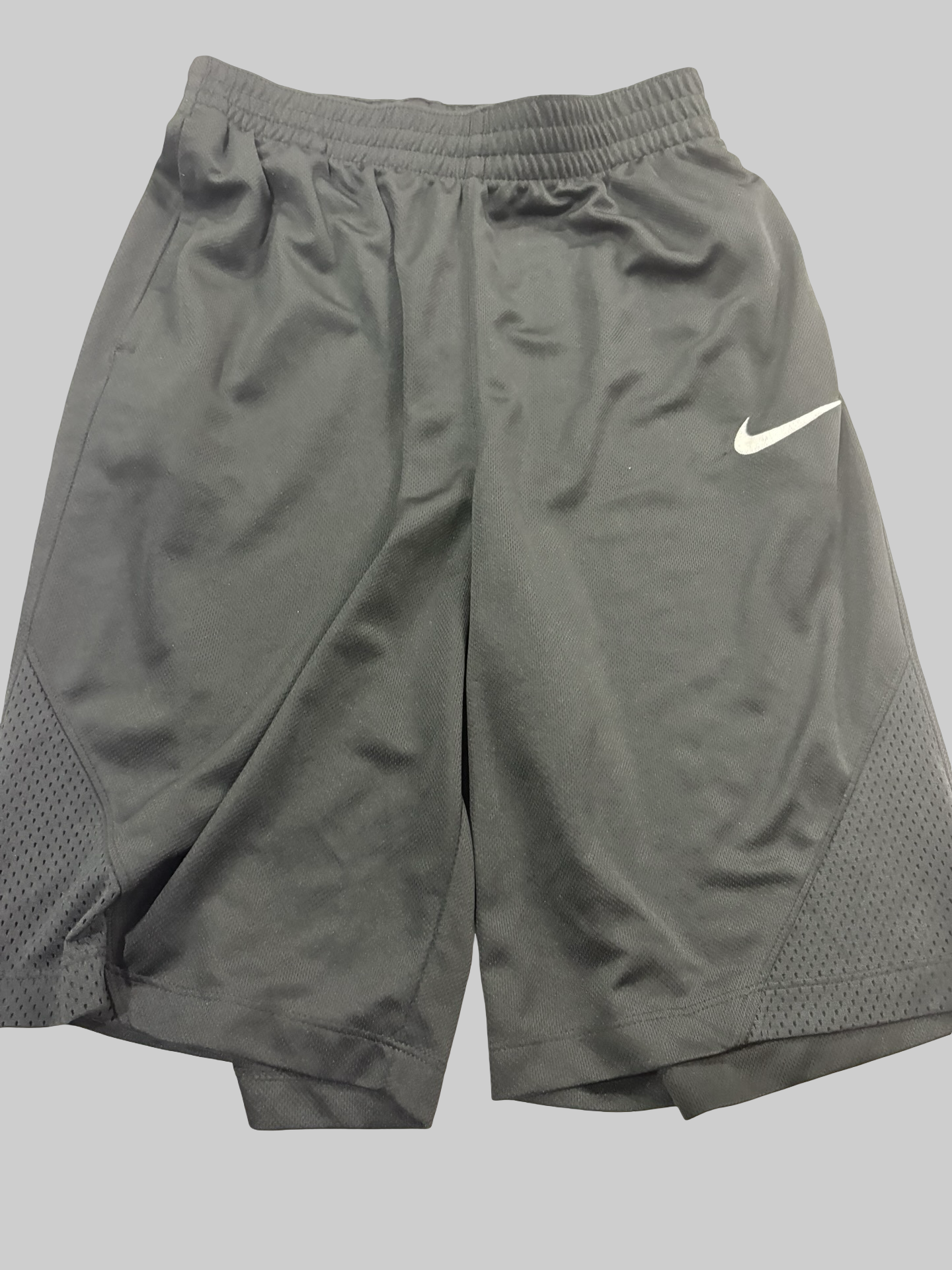 Men’s Nike shorts size XL ( black )