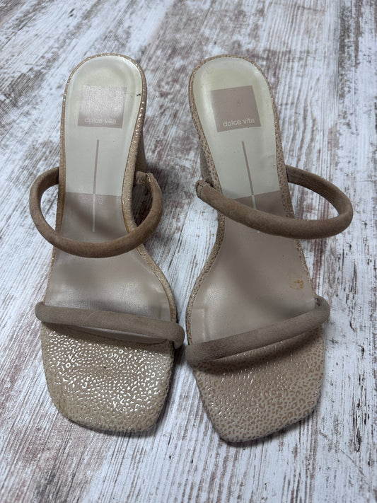 Women’s 8 sandals