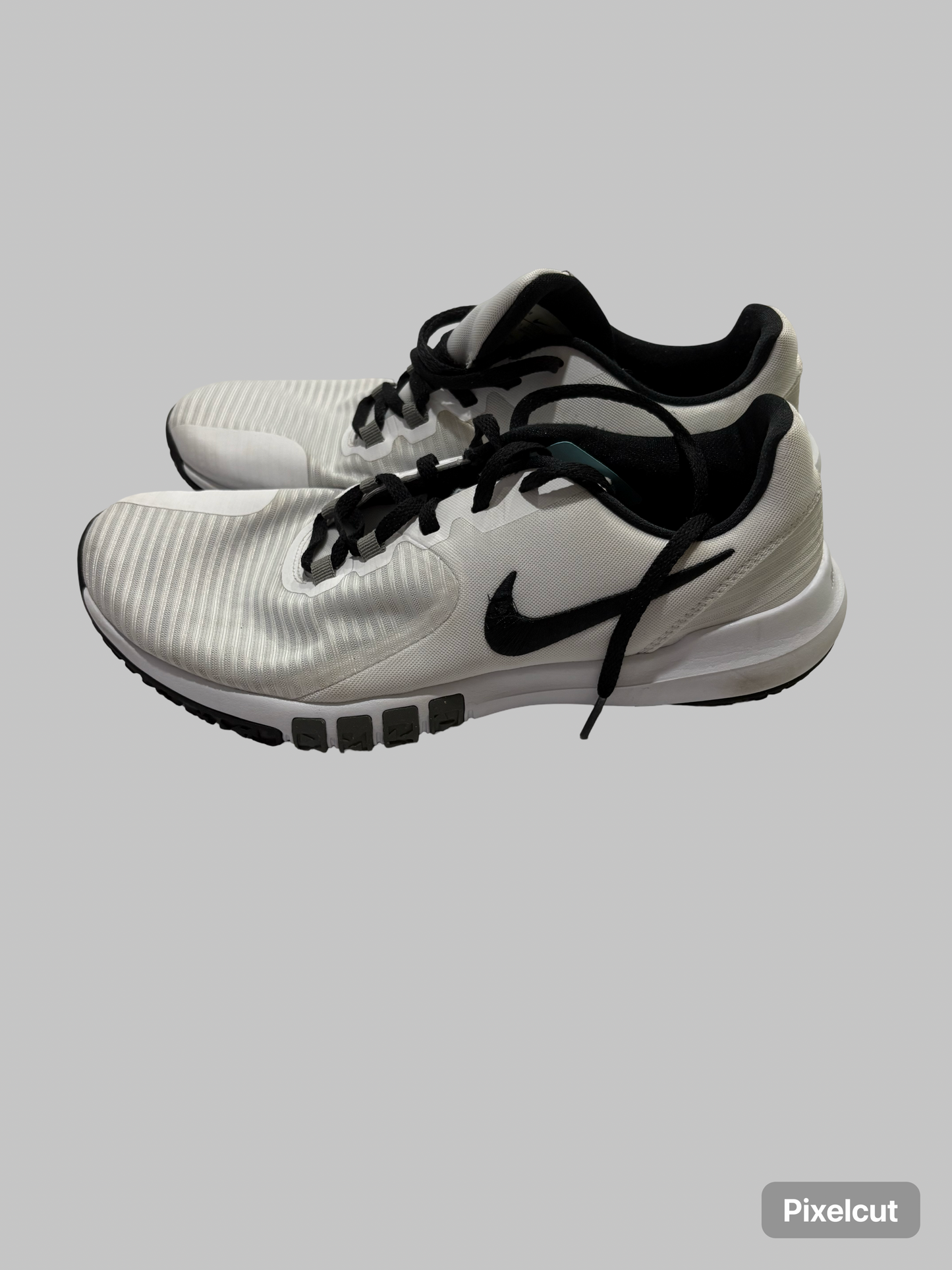 Men’s Nike tennis shoes