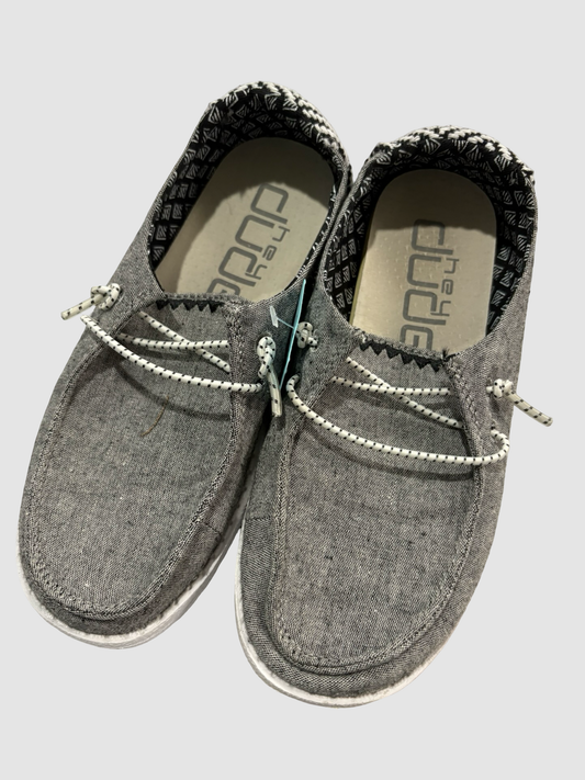 Girls hey dude ( like new ) size 13