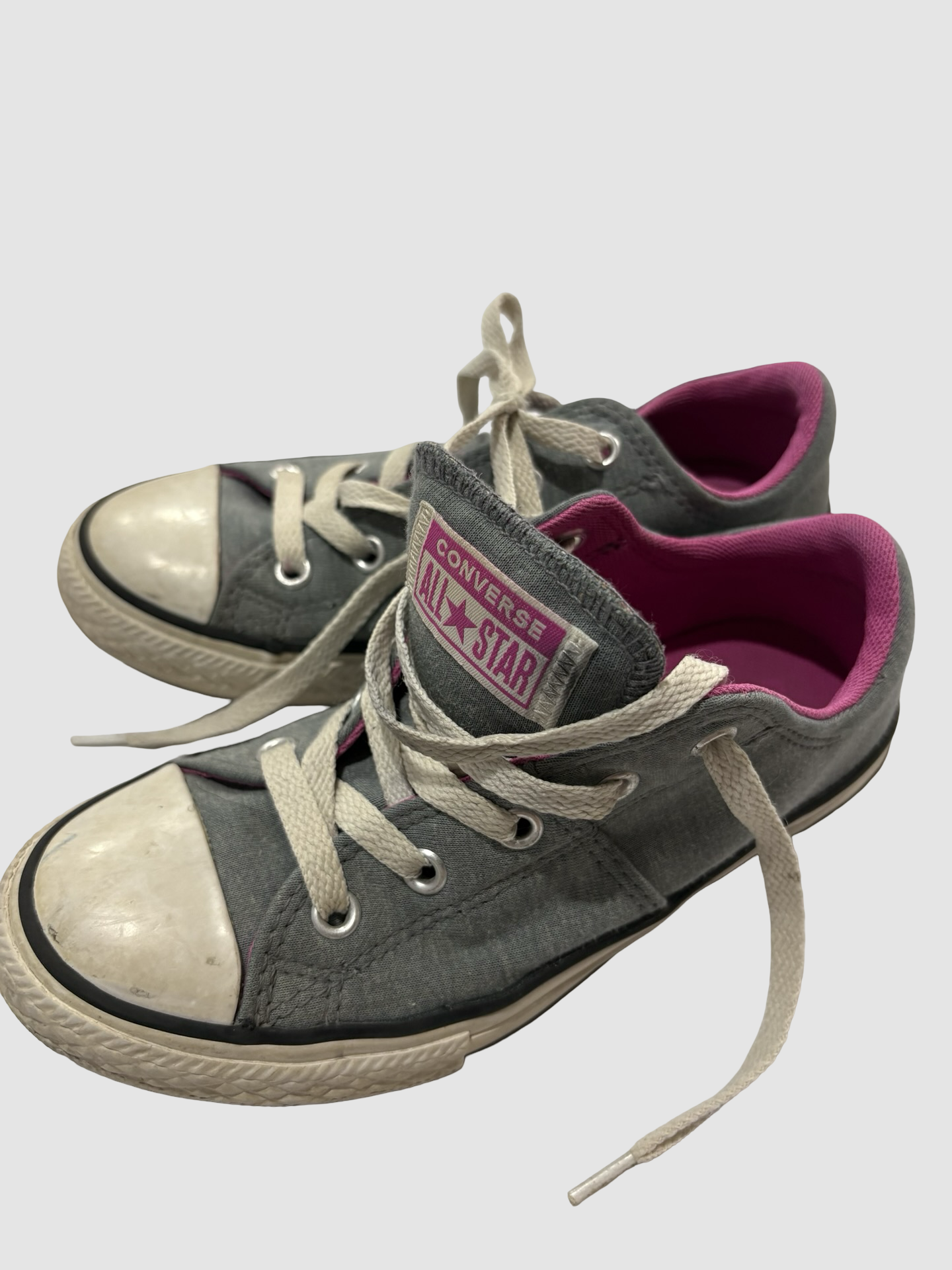 Girls converse size 1