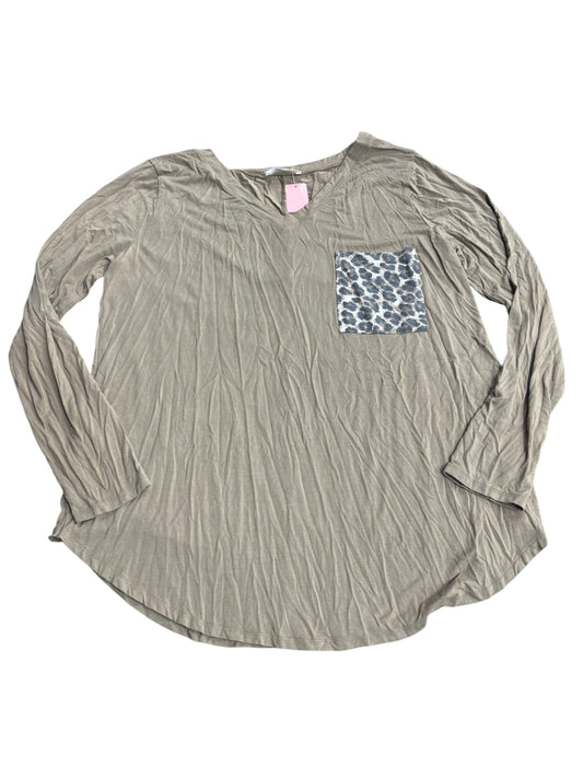Women’s 1xl shirt