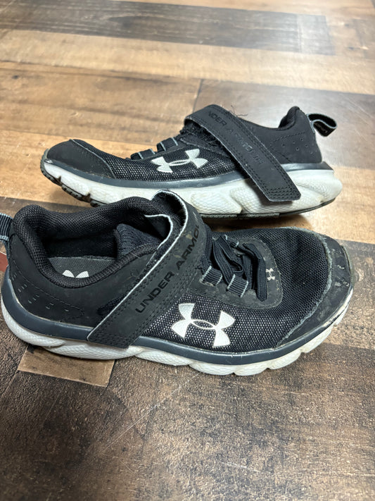Boys 12.5 UA Shoes
