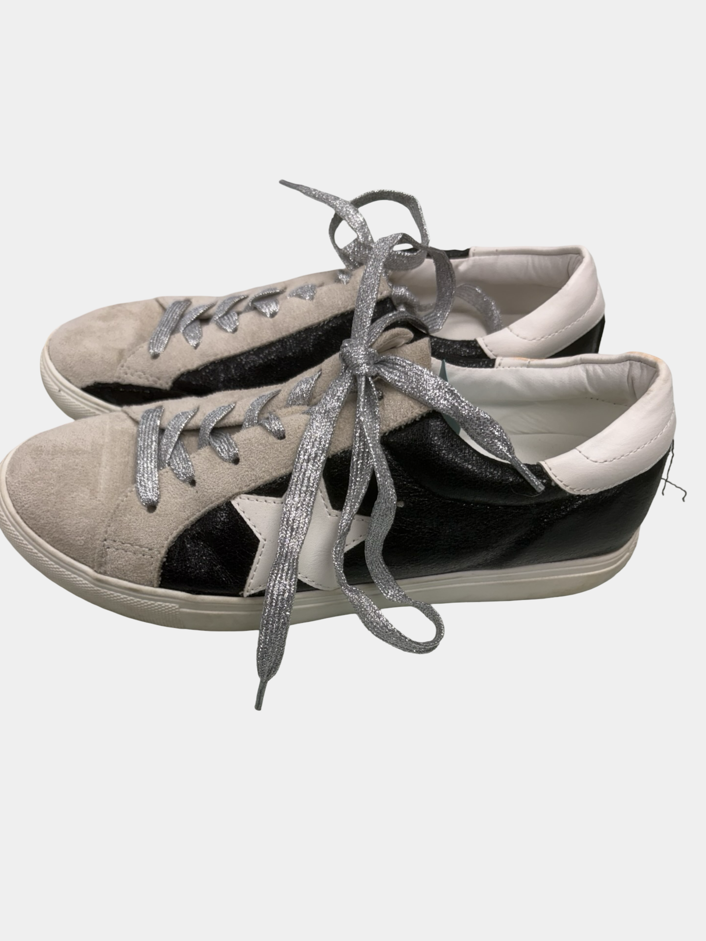Women’s shoes size 8