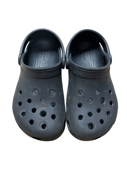 12c crocs