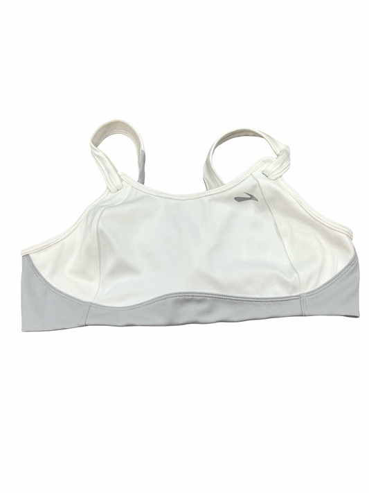 Woman’s brooks 38c