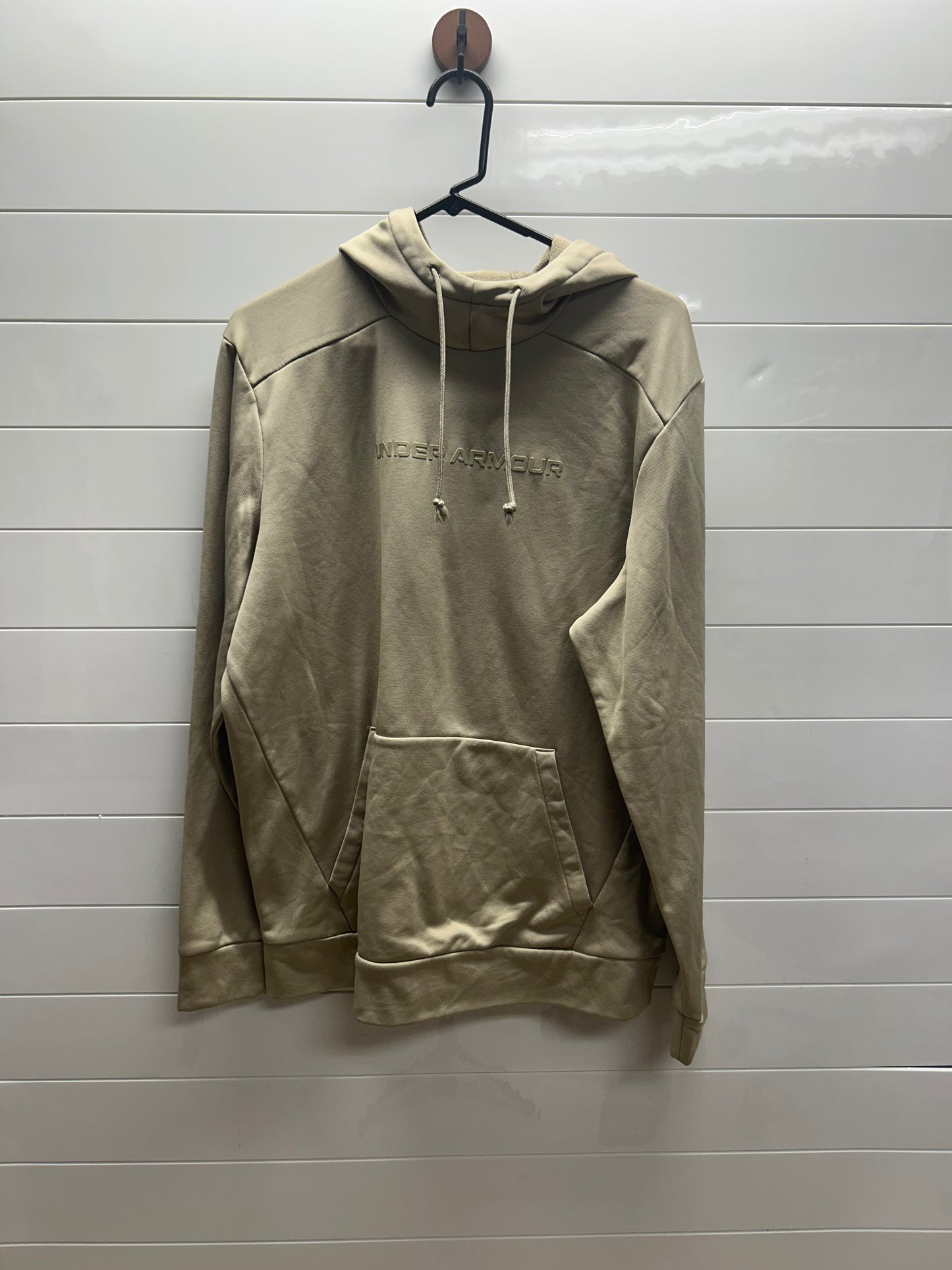 Men’s large UA