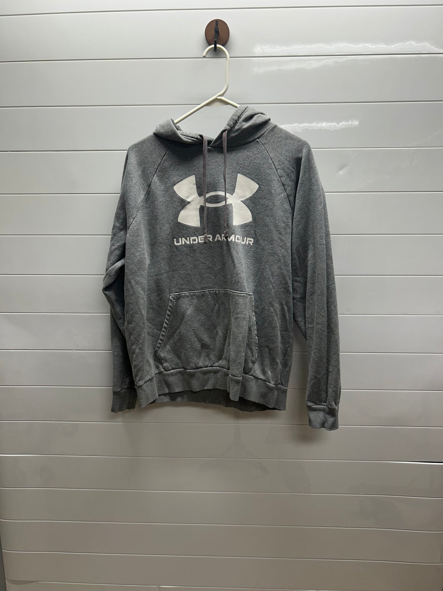 Men’s medium UA