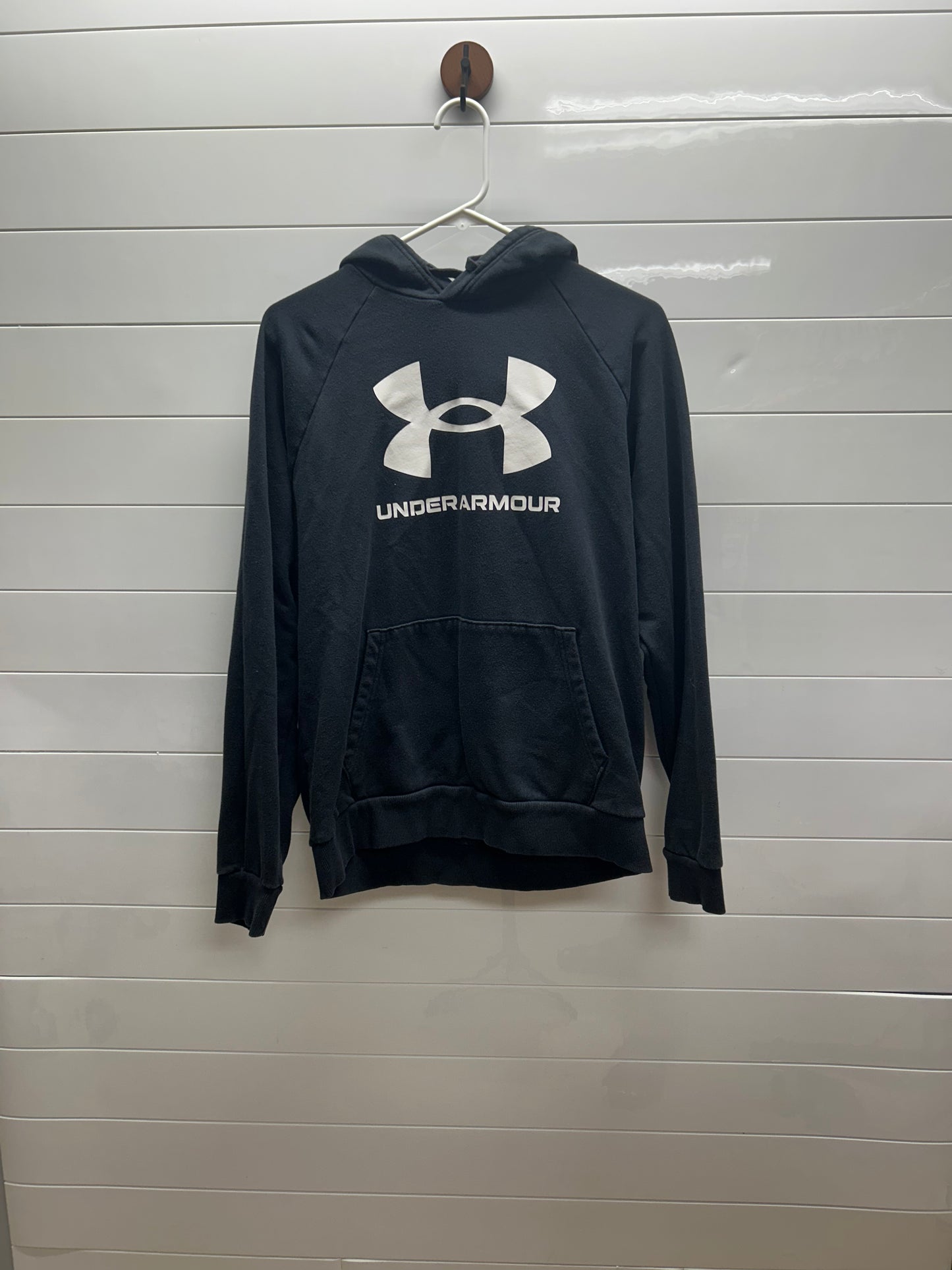 Men’s medium UA