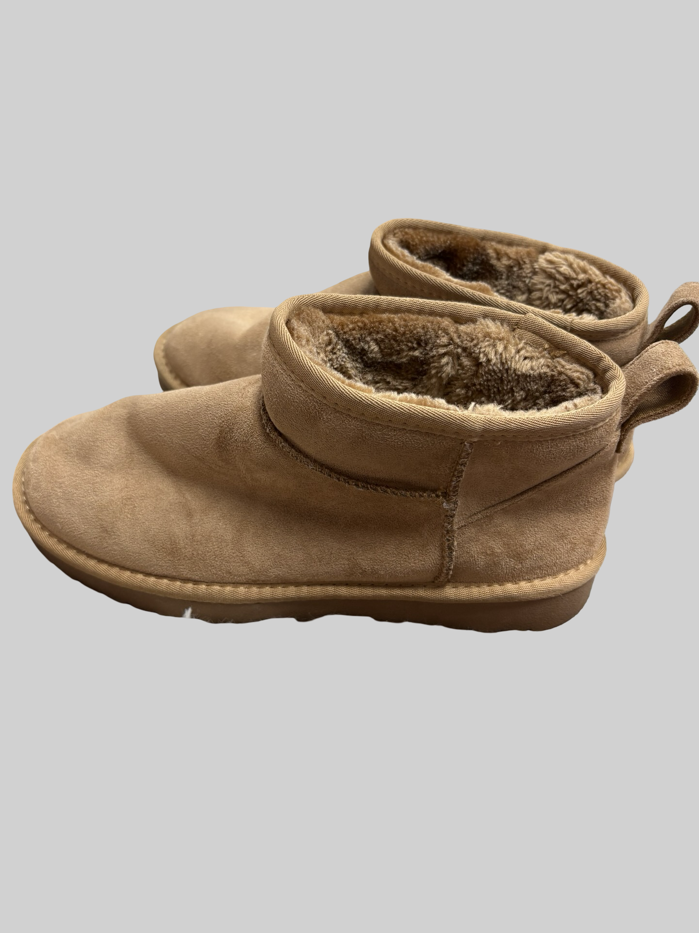Women’s boots size 8