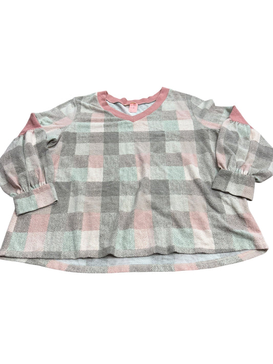 Women’s 3xl shirt