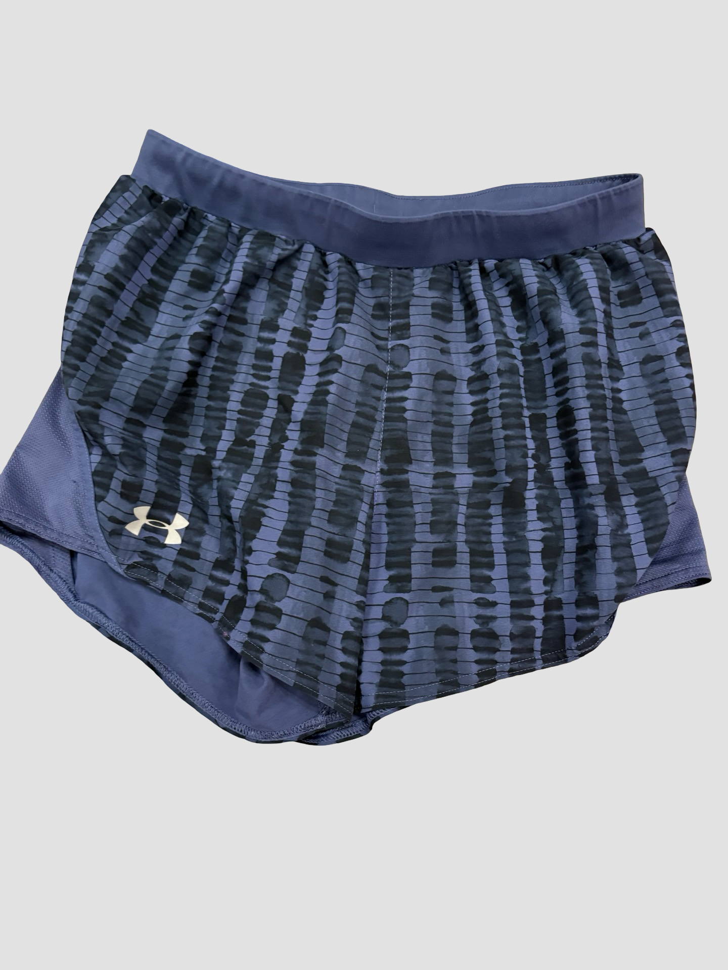 Women’s small UA shorts