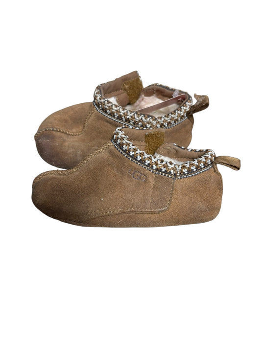 4/5C Ugg