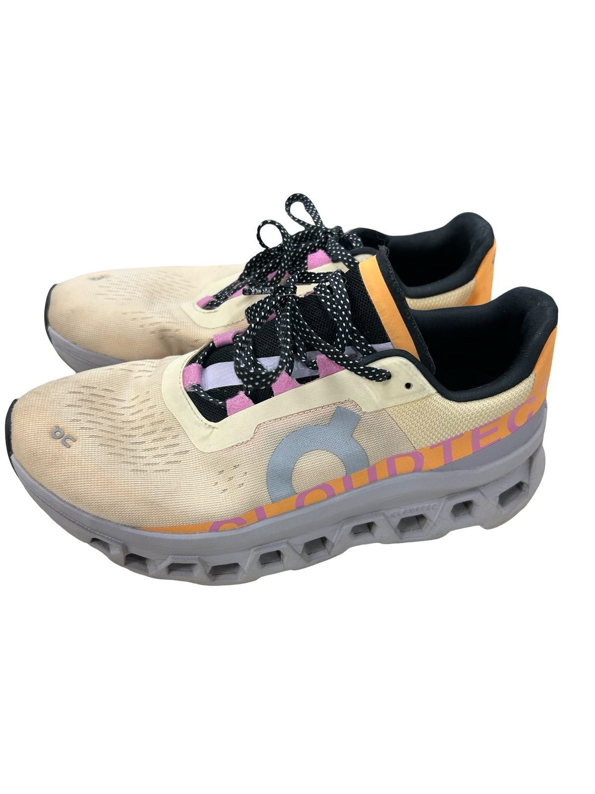 Woman’s OnCloud 8.5