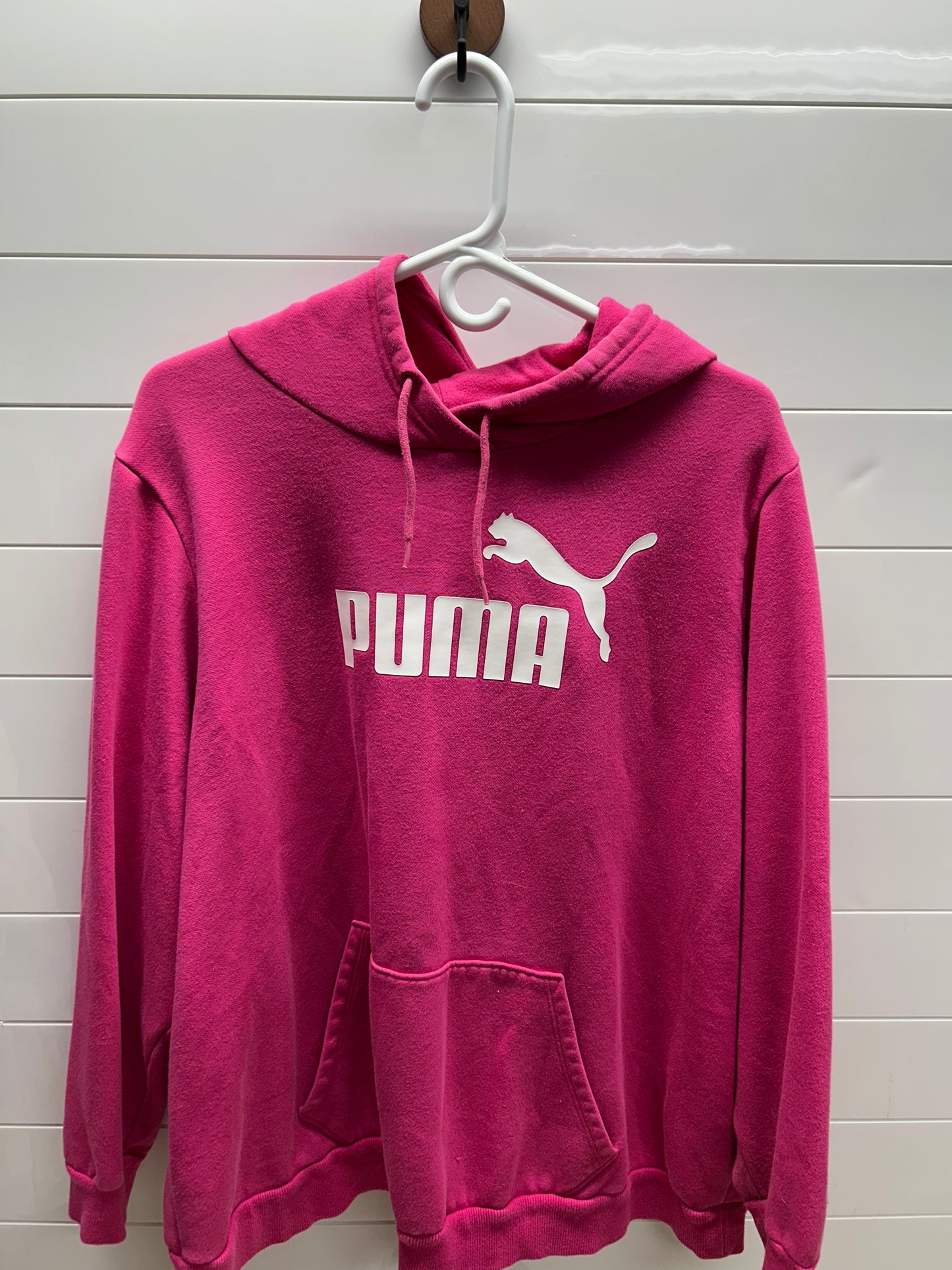 Woman’s puma 3xl